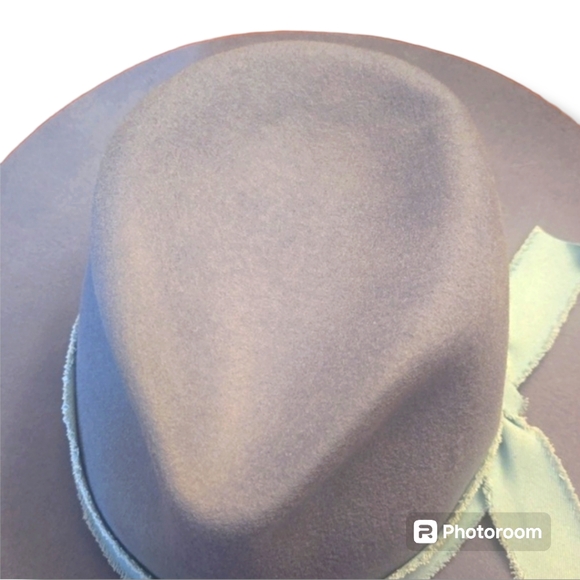 Olive & Pique Kaia Baby Blue Wool Hat - Picture 4 of 8